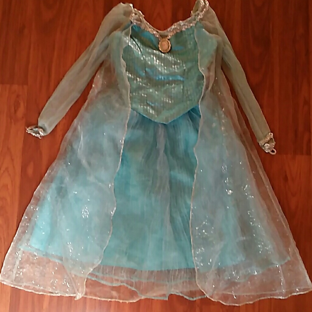 Disney Parks Elsa dress size 7/8
